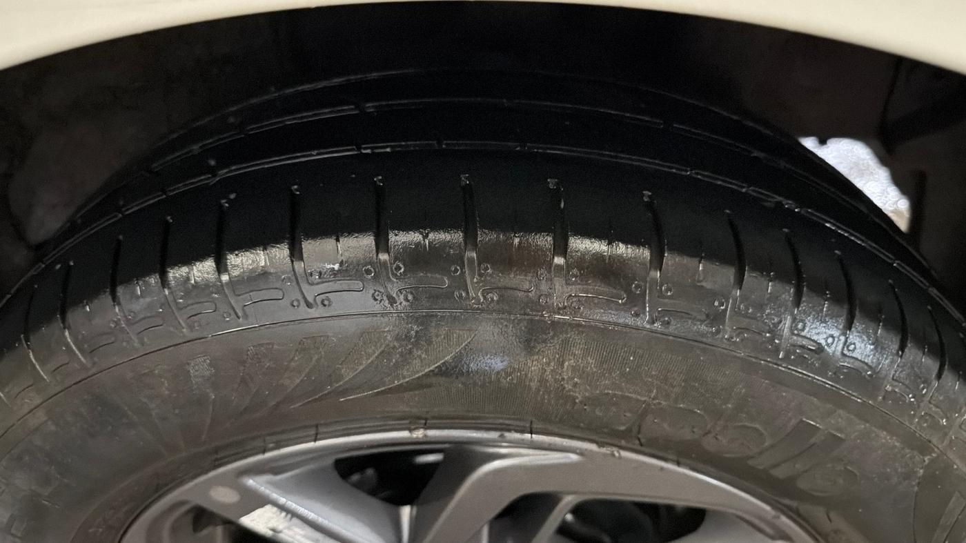 2022 Hyundai GRAND I10 NIOS SPORTZ 1.2 KAPPA VTVT, Petrol, Manual, 72,937 km, Left Rear Tyre Tread