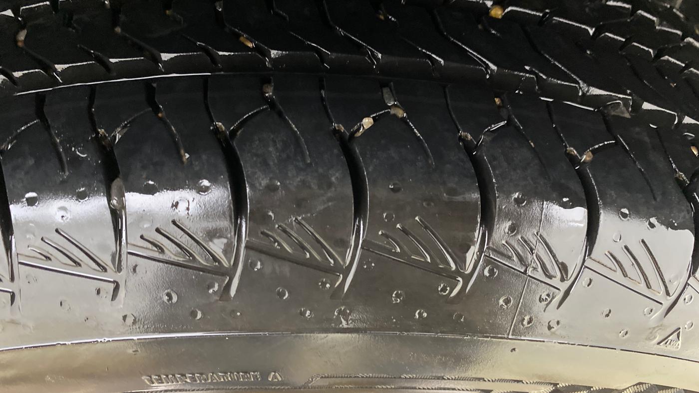 2024 Maruti Grand Vitara ALPHA PLUS HYBRID ECVT, Hybrid, Automatic, 9,618 km, Left Rear Tyre Tread