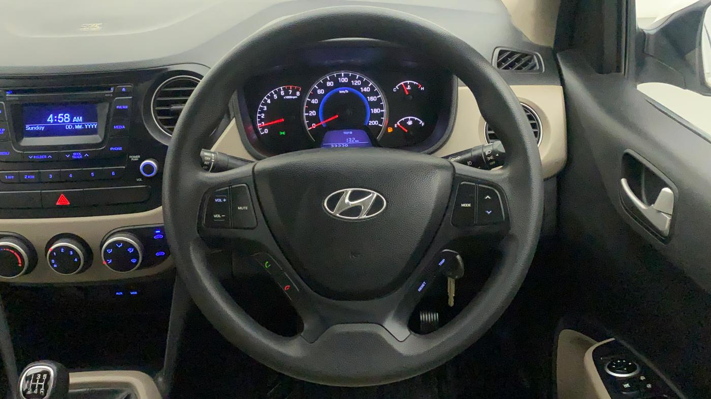 2015 Hyundai Grand i10 SPORTZ 1.2 KAPPA VTVT, Petrol, Manual, 33,395 km, Steering Wheel Close Up