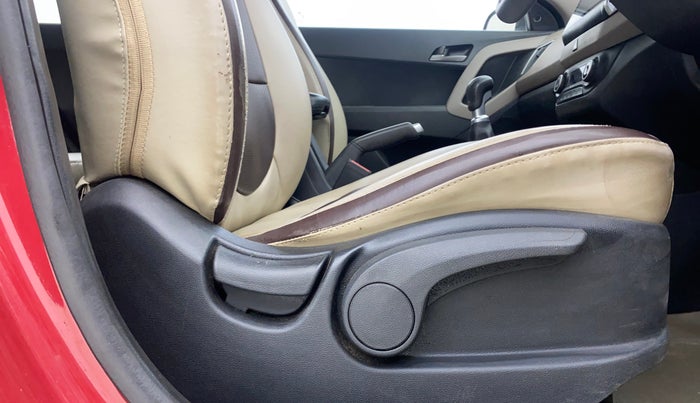 2017 Hyundai Creta SX PLUS 1.6 PETROL, Petrol, Manual, 43,603 km, Driver Side Adjustment Panel