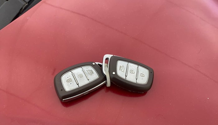 2017 Hyundai Creta SX PLUS 1.6 PETROL, Petrol, Manual, 43,603 km, Key Close Up