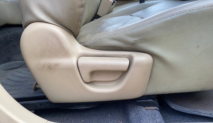 2013 Honda Brio S MT, CNG, Manual, 90,978 km, Driver Side Adjustment Panel