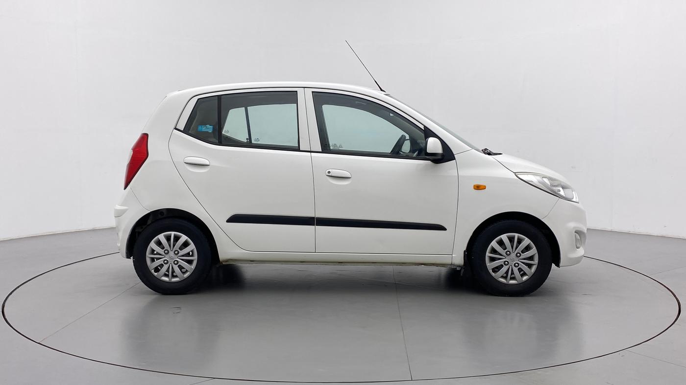 2015 Hyundai i10 SPORTZ 1.1 IRDE2, Petrol, Manual, 37,085 km, Right Side View