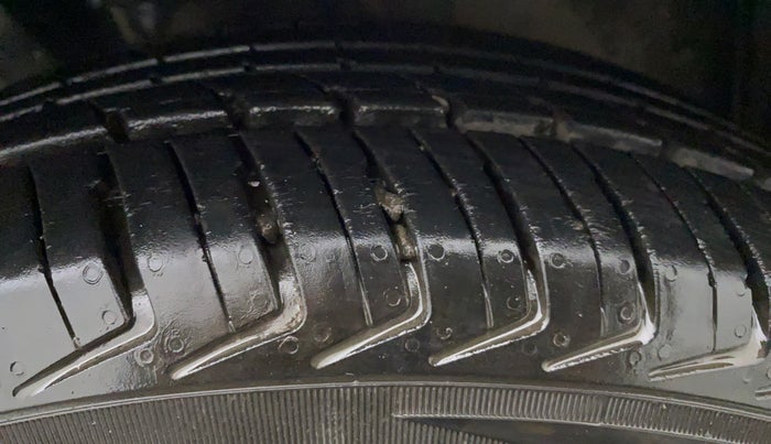 2018 Datsun Redi Go 1.0 T(O) AT, Petrol, Automatic, 10,798 km, Left Front Tyre Tread