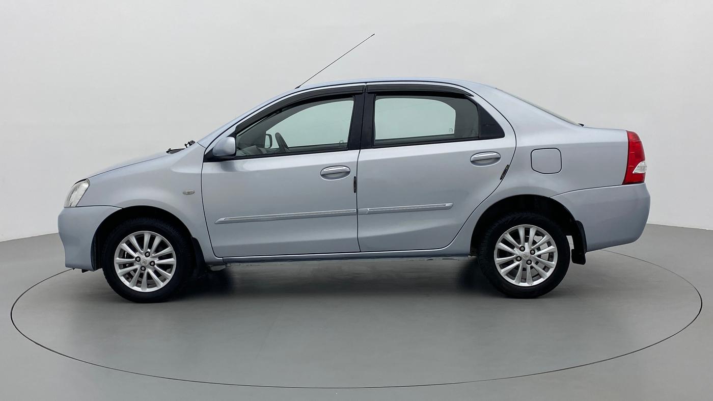 2011 Toyota Etios V, Petrol, Manual, 1,06,360 km, Left Side