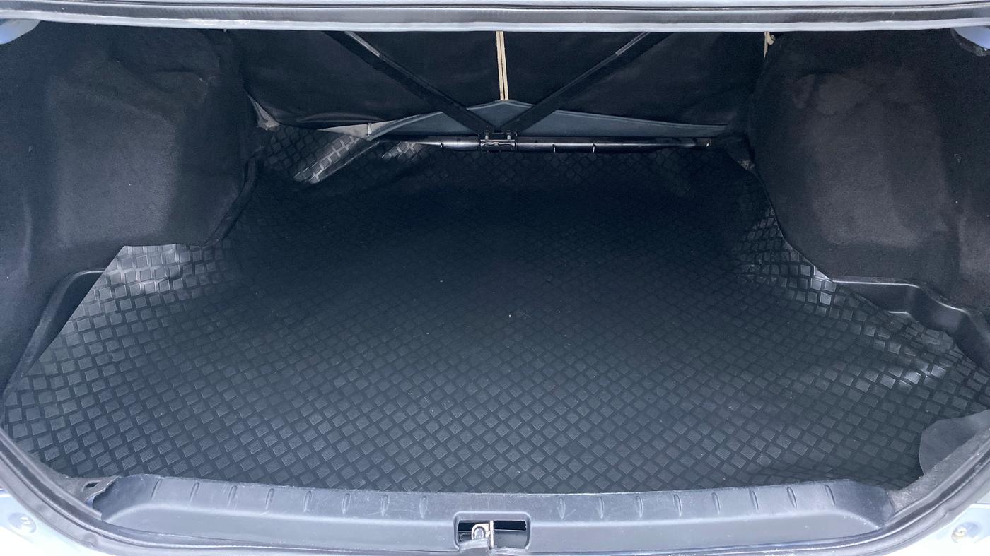 2011 Toyota Etios V, Petrol, Manual, 1,06,360 km, Boot Inside