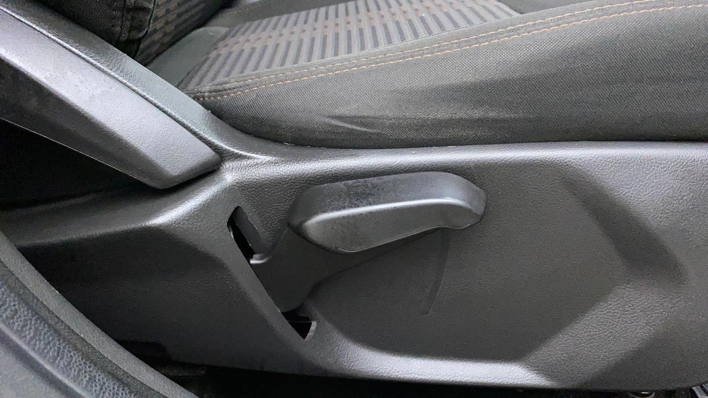 2018 Ford FREESTYLE TITANIUM PLUS 1.2 PETROL, Petrol, Manual, 33,256 km, Driver Side Adjustment Panel