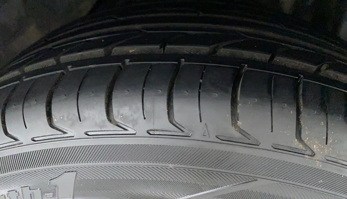 2018 Ford FREESTYLE TITANIUM PLUS 1.2 PETROL, Petrol, Manual, 33,256 km, Left Rear Tyre Tread