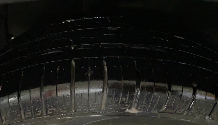 2023 Hyundai NEW I20 ASTA 1.2 MT, Petrol, Manual, 43,230 km, Right Rear Tyre Tread