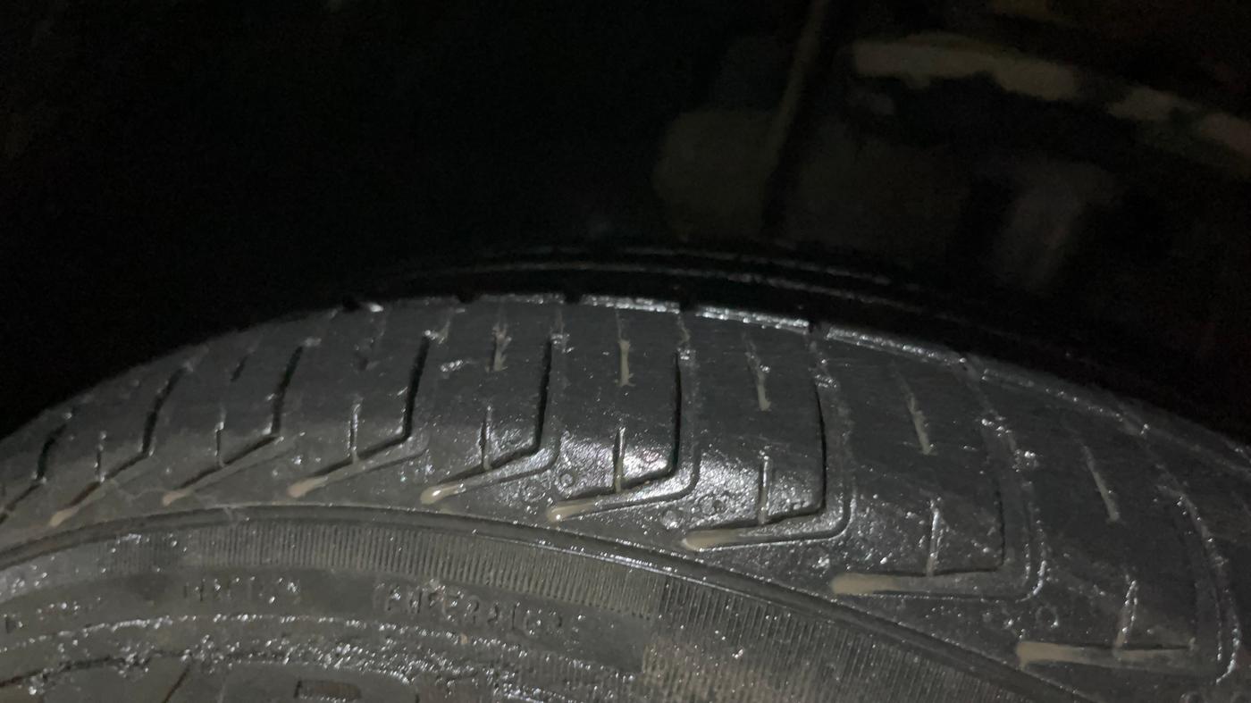 2018 Tata Tiago XM PETROL, Petrol, Manual, 44,597 km, Right Front Tyre Tread