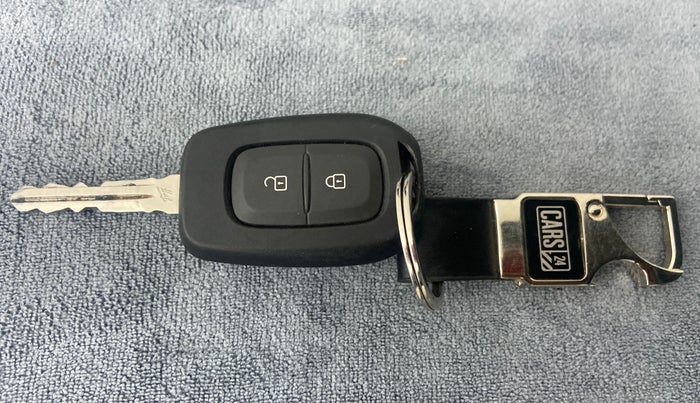 2020 Renault TRIBER 1.0 RXL PETROL, Petrol, Manual, 8,118 km, Key Close Up