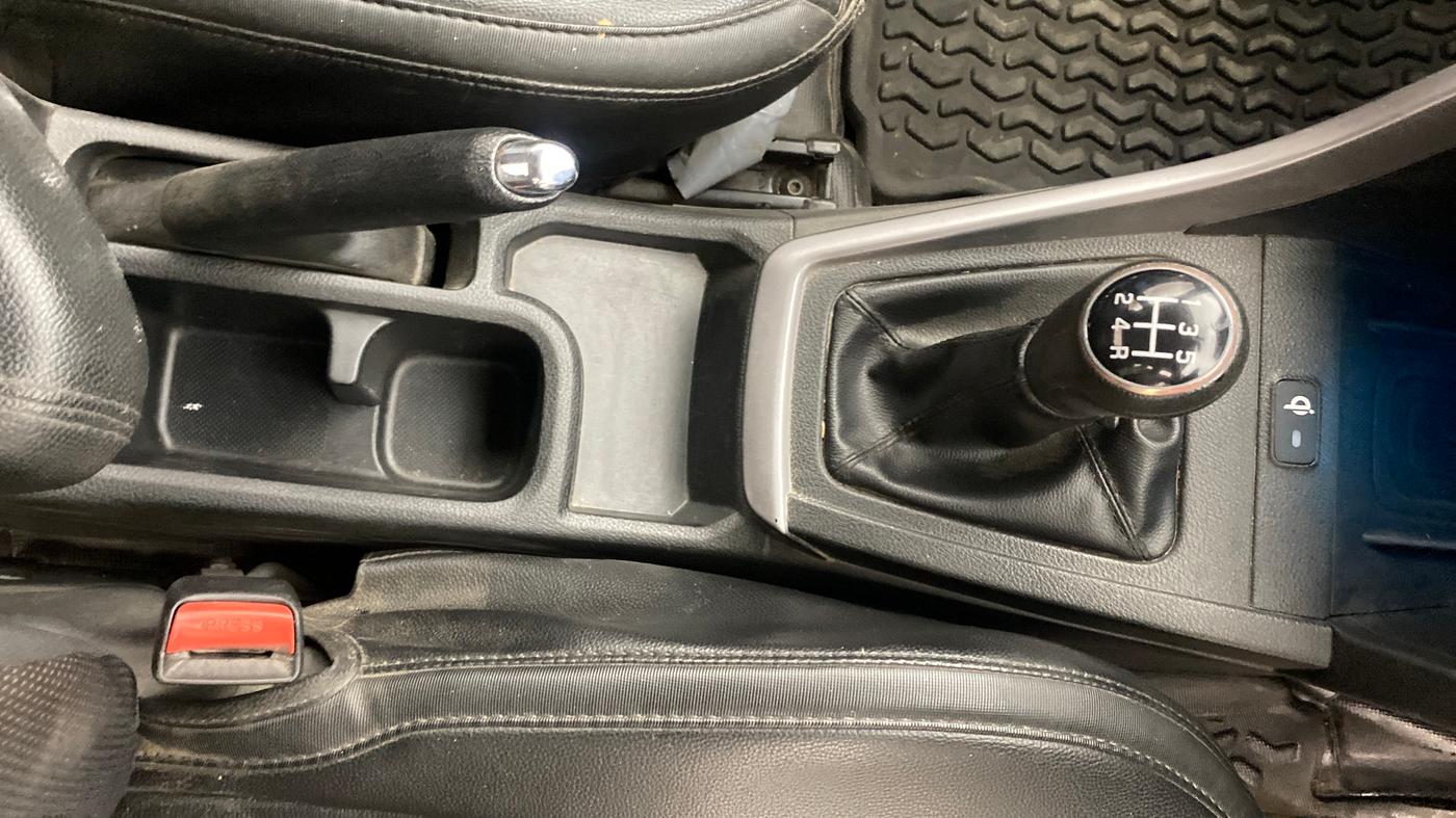 2023 Maruti BREZZA ZXI + SMART HYBRID DUAL TONE, Petrol, Manual, 39,742 km, Gear Lever
