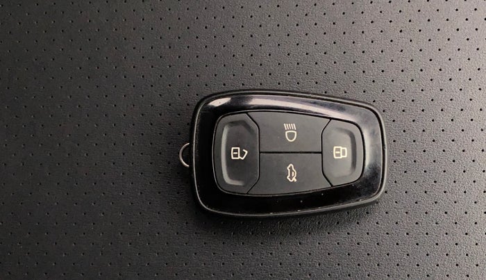 2022 Tata NEXON XZ PLUS (HS) PETROL DARK EDITION, Petrol, Manual, 29,413 km, Key Close Up