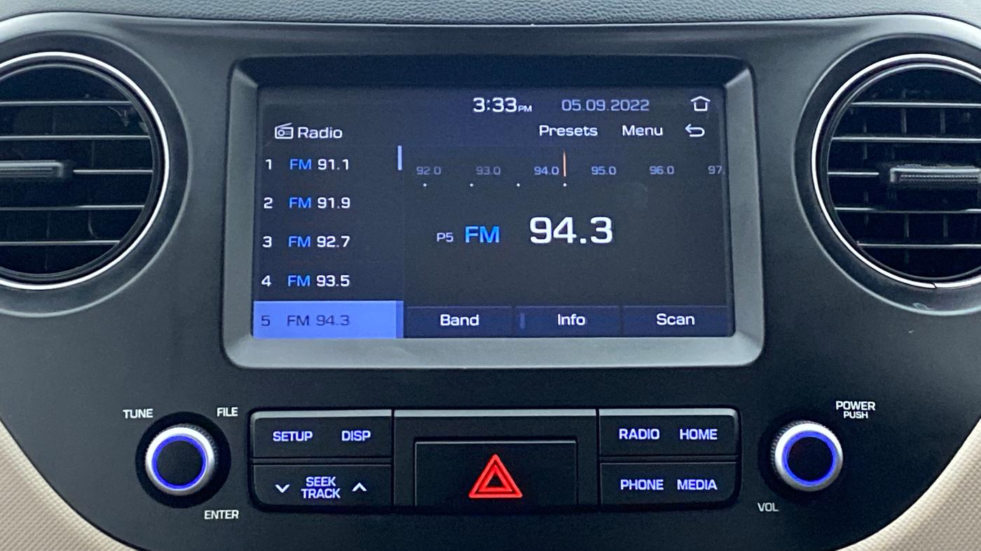 2018 Hyundai Grand i10 SPORTZ (O) 1.2 AT VTVT, Petrol, Automatic, 15,454 km, Infotainment System