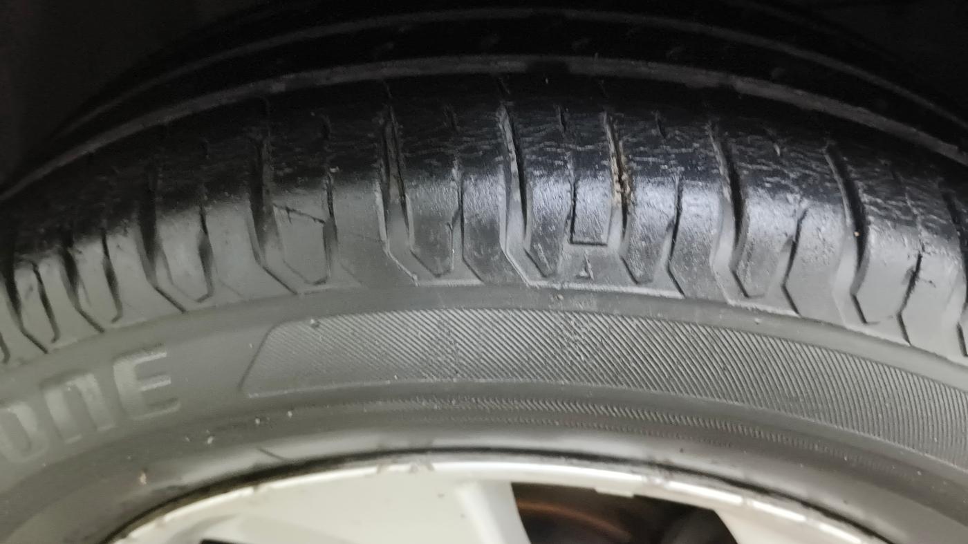 2015 Honda City 1.5L I-VTEC VX CVT, Petrol, Automatic, 91,884 km, Right Front Tyre Tread