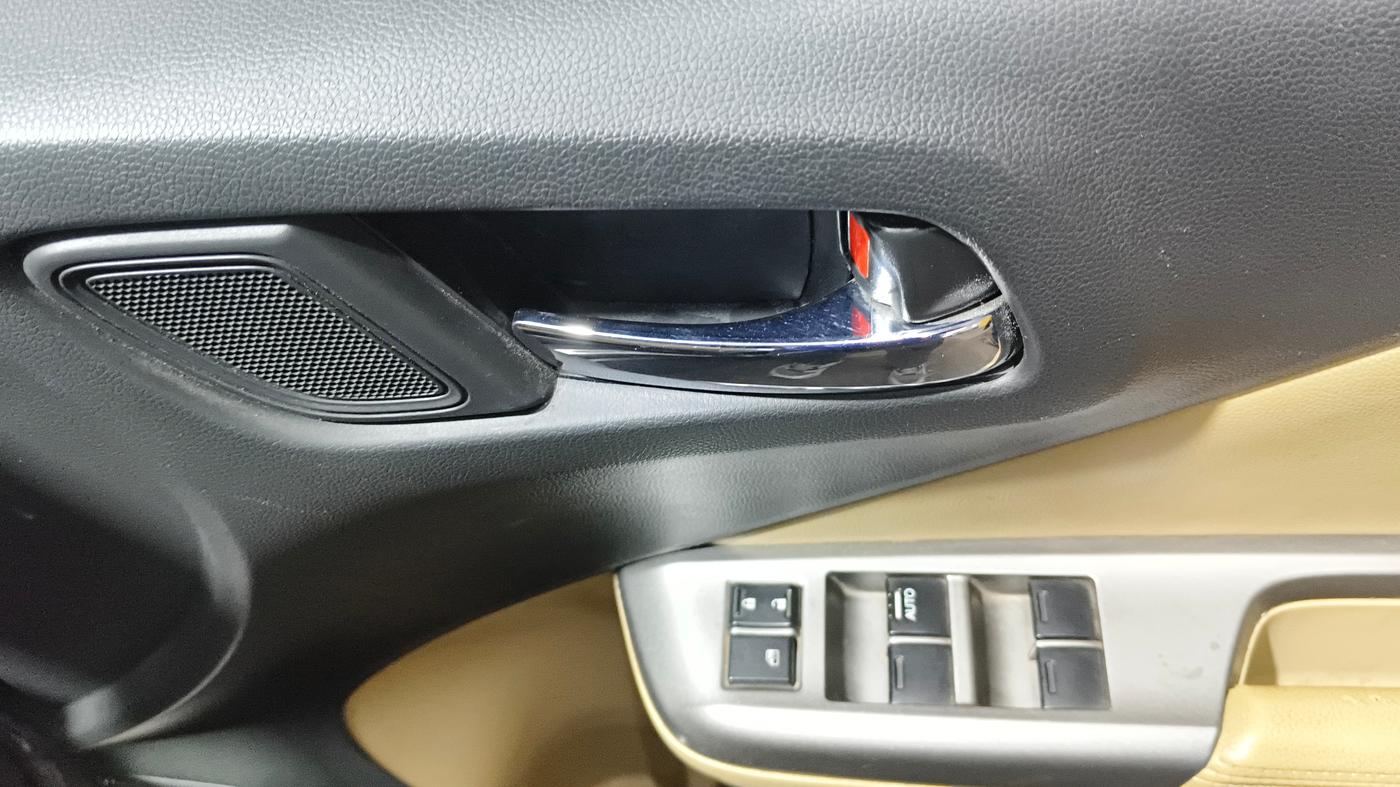 2015 Honda City 1.5L I-VTEC VX CVT, Petrol, Automatic, 91,884 km, Driver Side Door Panels Control