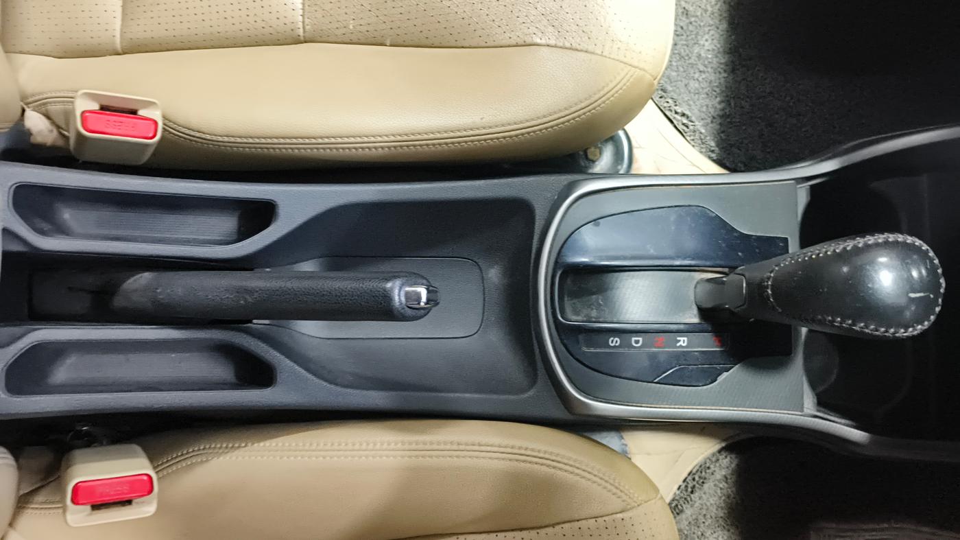 2015 Honda City 1.5L I-VTEC VX CVT, Petrol, Automatic, 91,884 km, Gear Lever