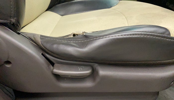 2010 Hyundai Santro Xing GL, Petrol, Manual, 54,938 km, Driver Side Adjustment Panel