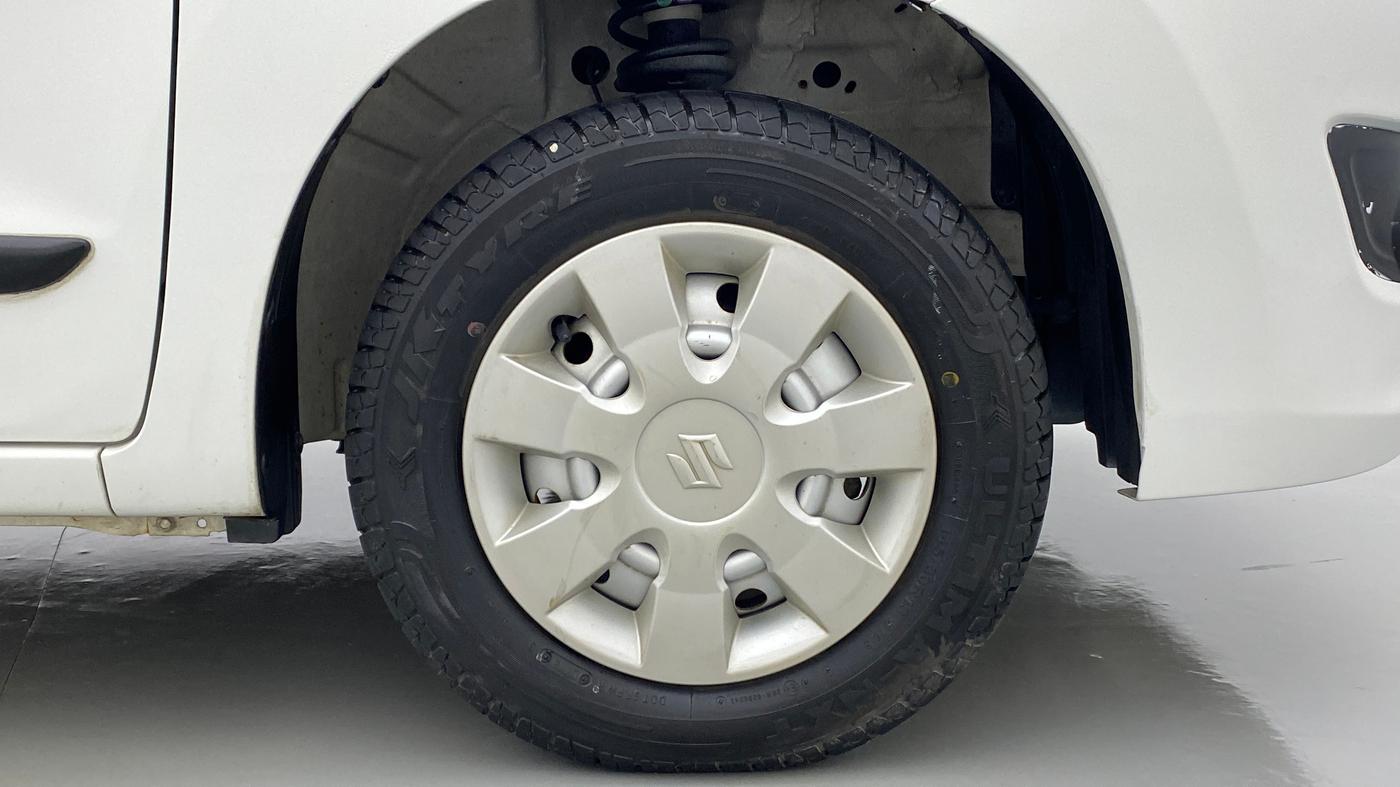 2014 Maruti Wagon R 1.0 LXI, Petrol, Manual, 2,060 km, Right Front Wheel