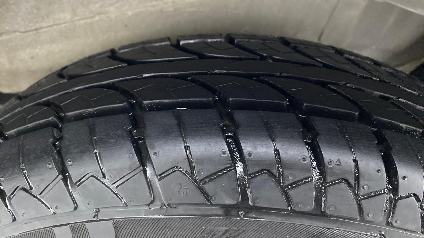 2014 Maruti Wagon R 1.0 LXI, Petrol, Manual, 2,060 km, Left Rear Tyre Tread