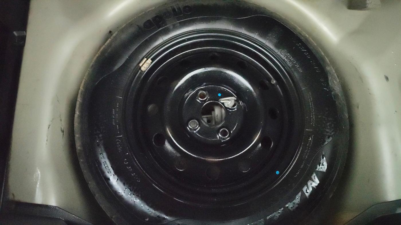 2014 Maruti Swift VXI, Petrol, Manual, 88,236 km, Spare Tyre