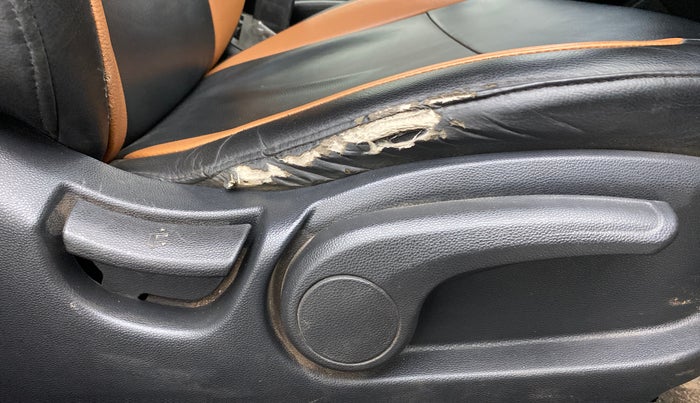 2016 Hyundai i20 Active 1.2 S, Petrol, Manual, 39,808 km, Driver Side Adjustment Panel