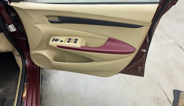 2013 Honda City 1.5L I-VTEC S MT, Petrol, Manual, 74,638 km, Driver Side Door Panels Control