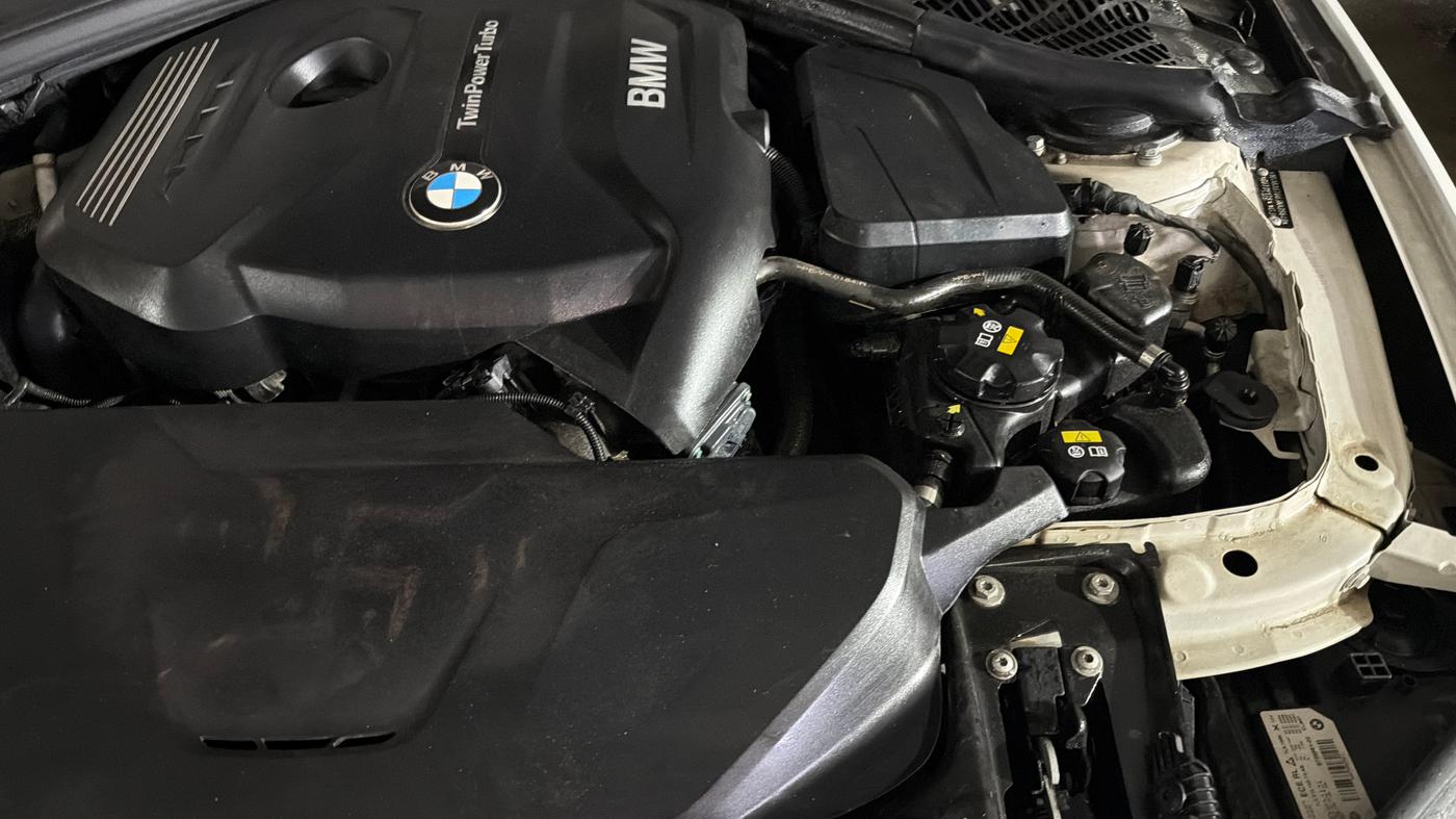 2018 BMW 3 Series 330i M Sport Shadow Edition, Petrol, Automatic, 24,128 km, Engine View - Left