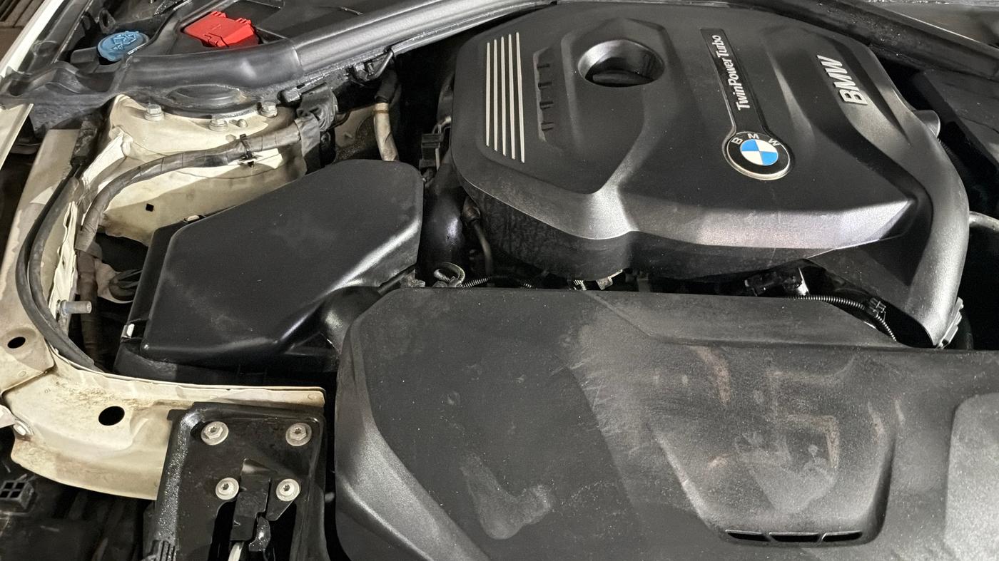 2018 BMW 3 Series 330i M Sport Shadow Edition, Petrol, Automatic, 24,128 km, Engine View - Right