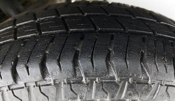 2016 Maruti Alto 800 LXI, Petrol, Manual, 29,246 km, Left Rear Tyre Tread