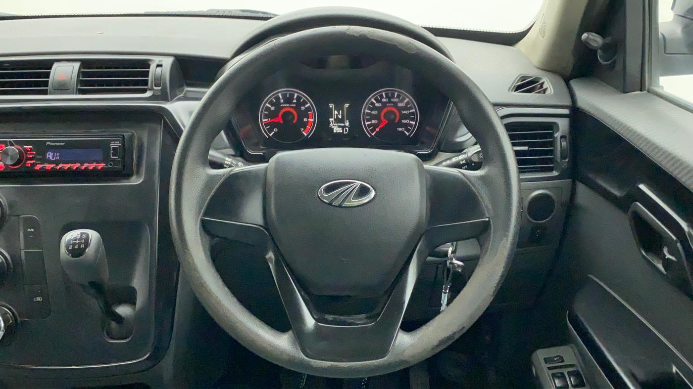 2018 Mahindra Kuv100 K2 TRIP CNG, CNG, Manual, 89,617 km, Steering Wheel Close Up