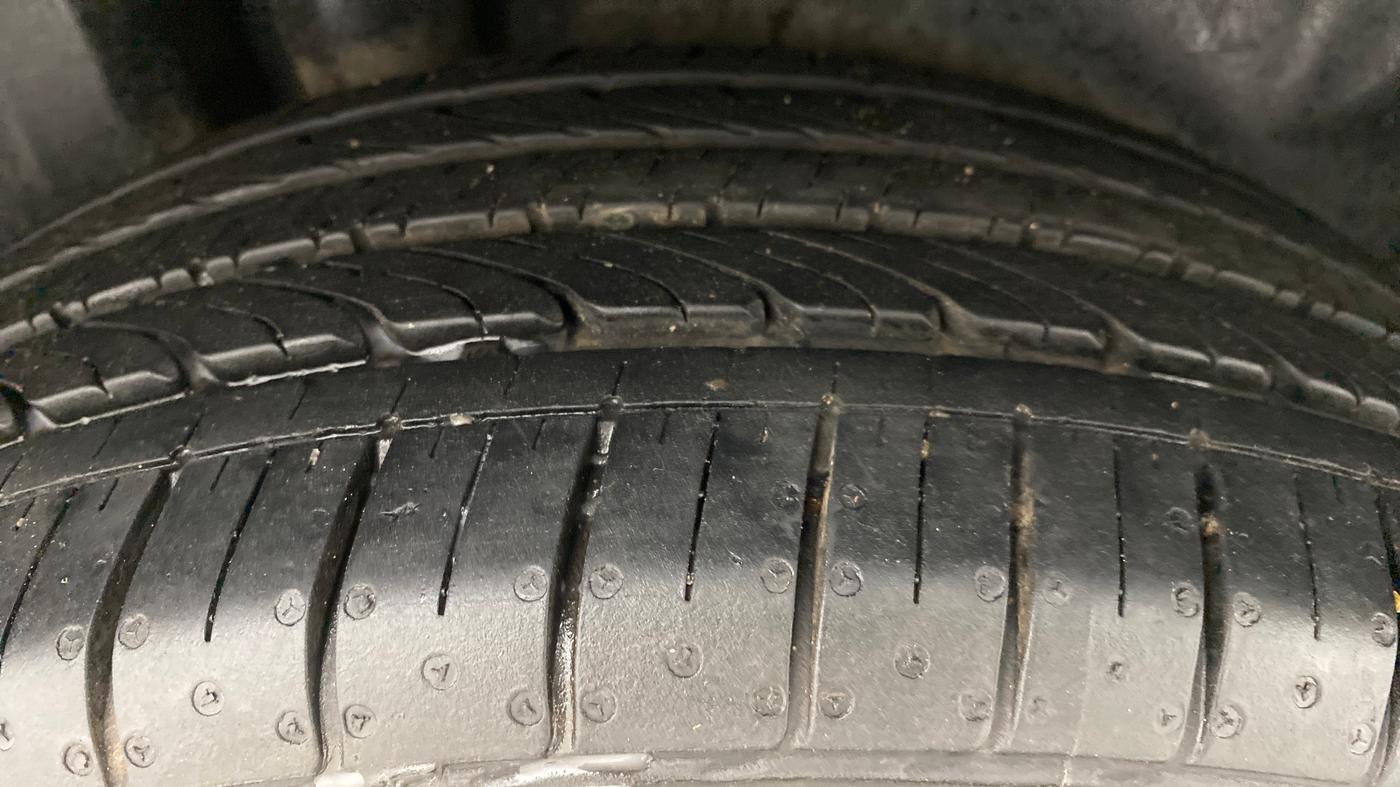 2021 Skoda Rapid STYLE 1.0 AT, Petrol, Automatic, 12,294 km, Left Rear Tyre Tread