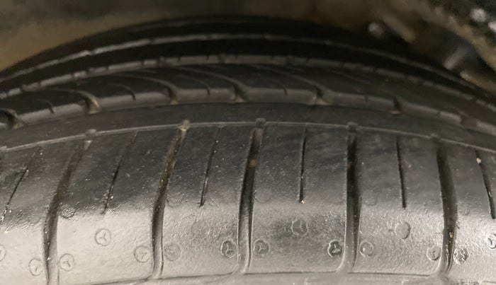 2021 Skoda Rapid STYLE 1.0 AT, Petrol, Automatic, 12,294 km, Left Front Tyre Tread