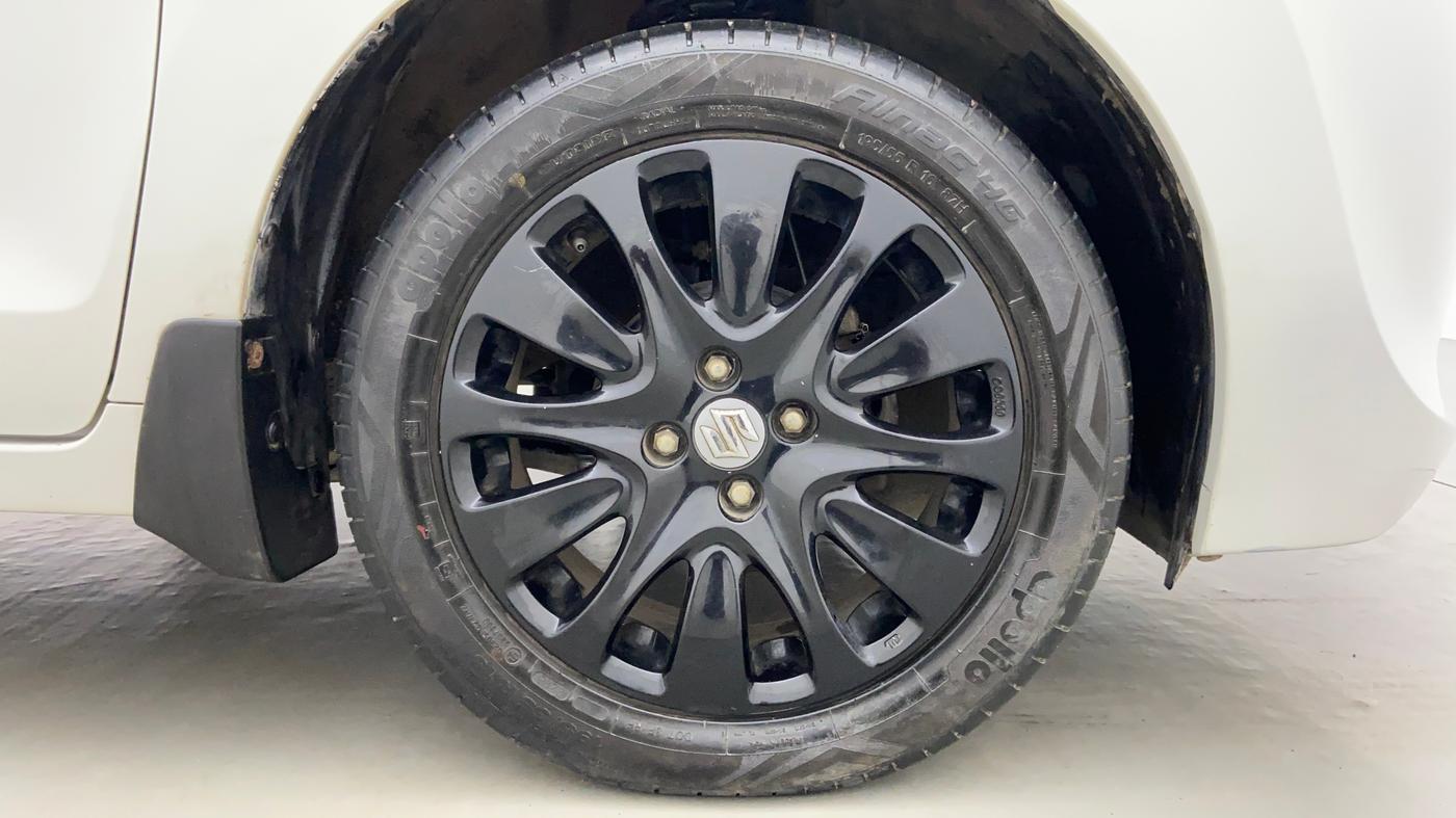 2016 Maruti Baleno ZETA 1.2 K12 CVT, Petrol, Automatic, 13,364 km, Right Front Tyre