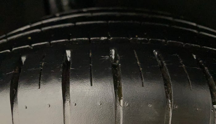 2019 Toyota Glanza G CVT, Petrol, Automatic, 25,272 km, Right Rear Tyre Tread