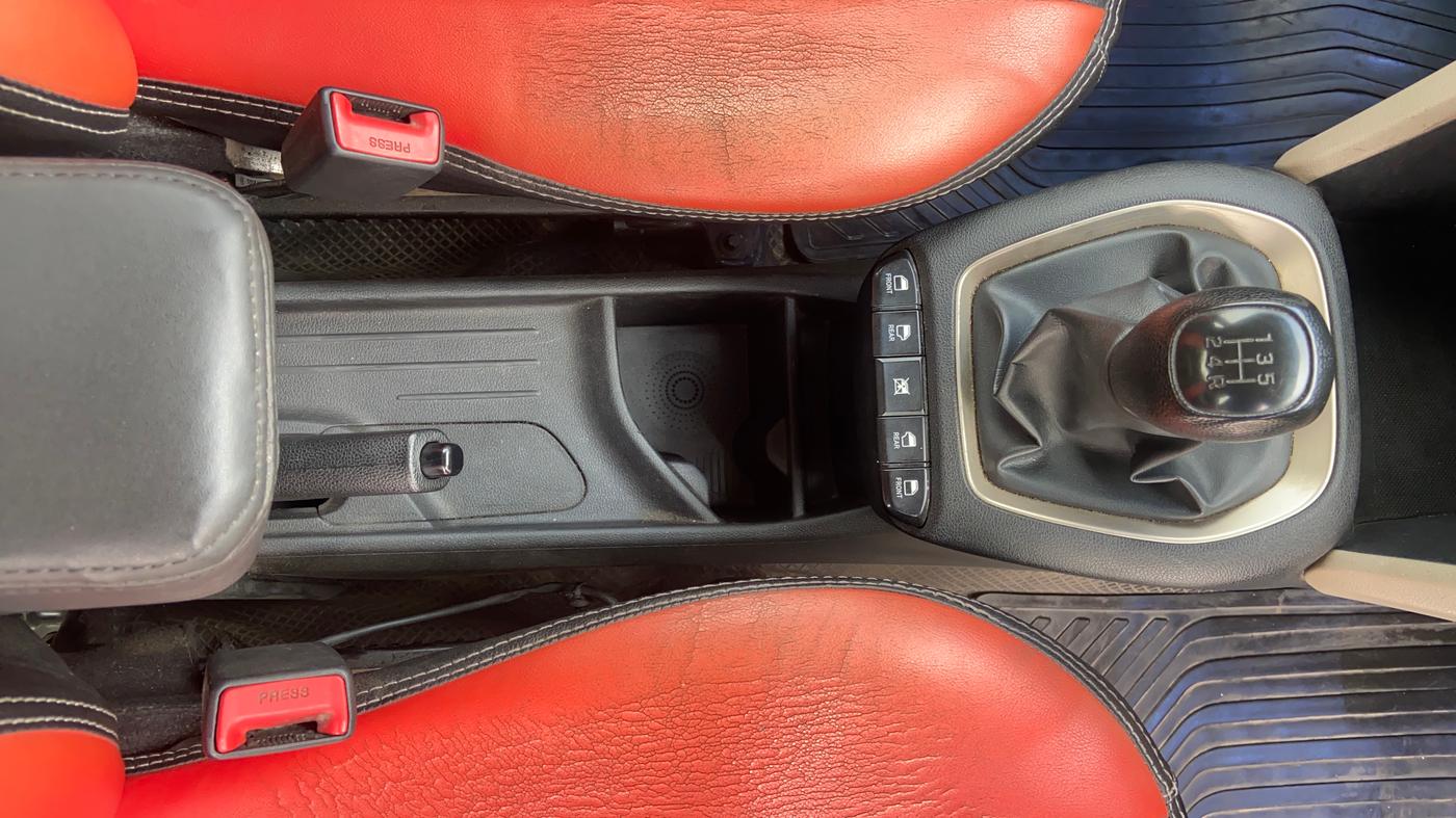 2019 Hyundai NEW SANTRO MAGNA, Petrol, Manual, 74,761 km, Gear Lever
