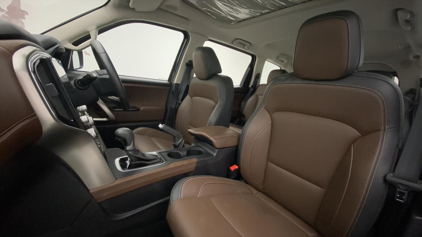 2022 Mahindra SCORPIO-N Z8 L PETROL AT 7 STR, Petrol, Automatic, 6,351 km, Right Side Front Door Cabin