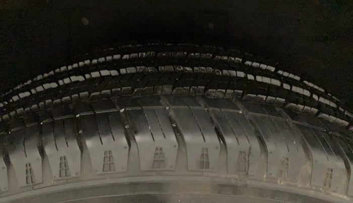 2022 Mahindra SCORPIO-N Z8 L PETROL AT 7 STR, Petrol, Automatic, 6,351 km, Right Rear Tyre Tread