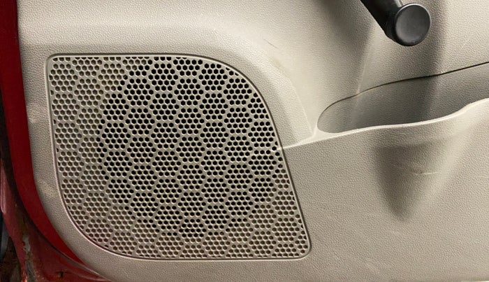 2016 Mahindra Kuv100 K2+ 6 STR, Petrol, Manual, 55,764 km, Speaker