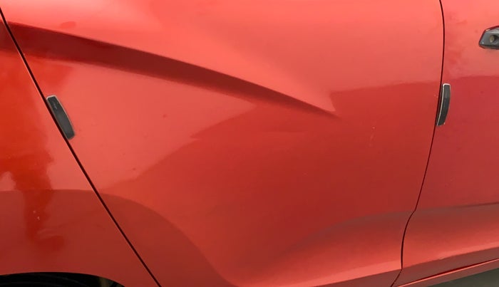 2016 Mahindra Kuv100 K2+ 6 STR, Petrol, Manual, 55,764 km, Right rear door - Slightly dented