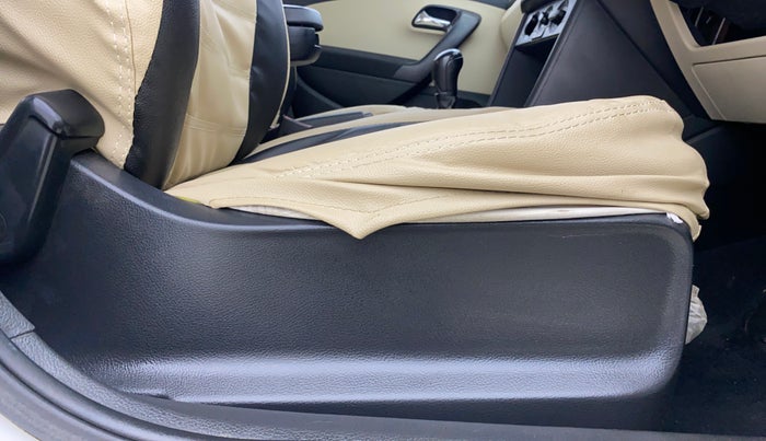 2019 Skoda Rapid 1.6 MPI ACTIVE, Petrol, Manual, 42,603 km, Driver Side Adjustment Panel