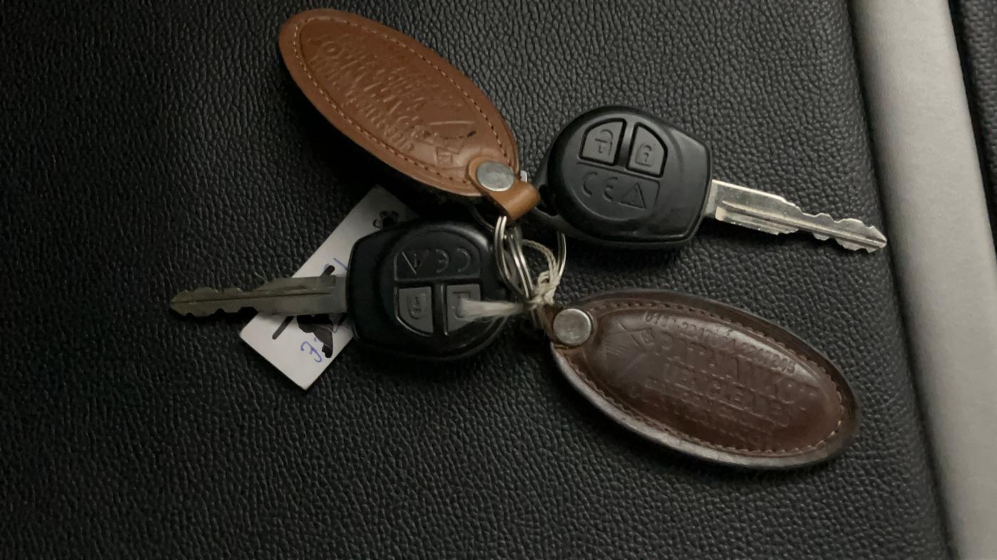 2020 Maruti Swift VXI, Petrol, Manual, 25,849 km, Key Close Up