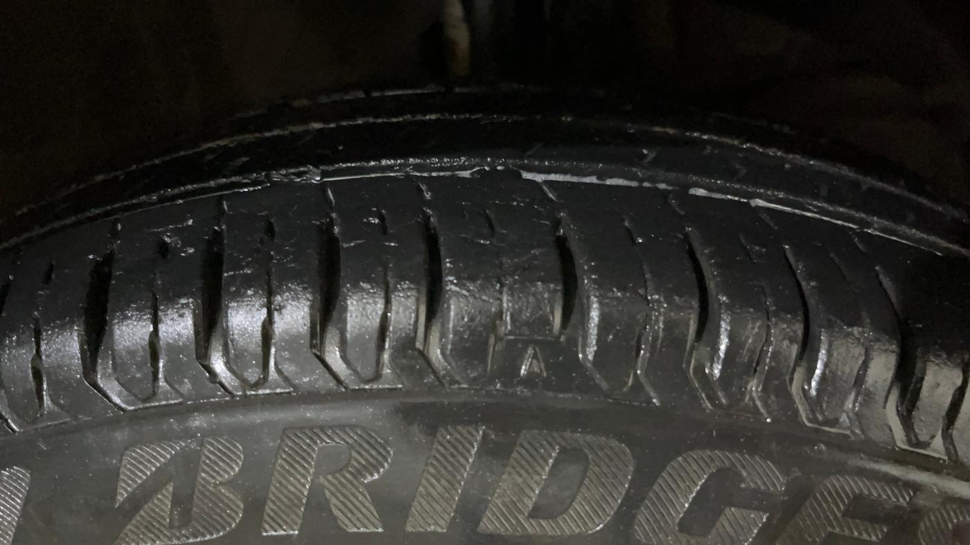 2020 Maruti Swift VXI, Petrol, Manual, 25,849 km, Right Front Tyre Tread