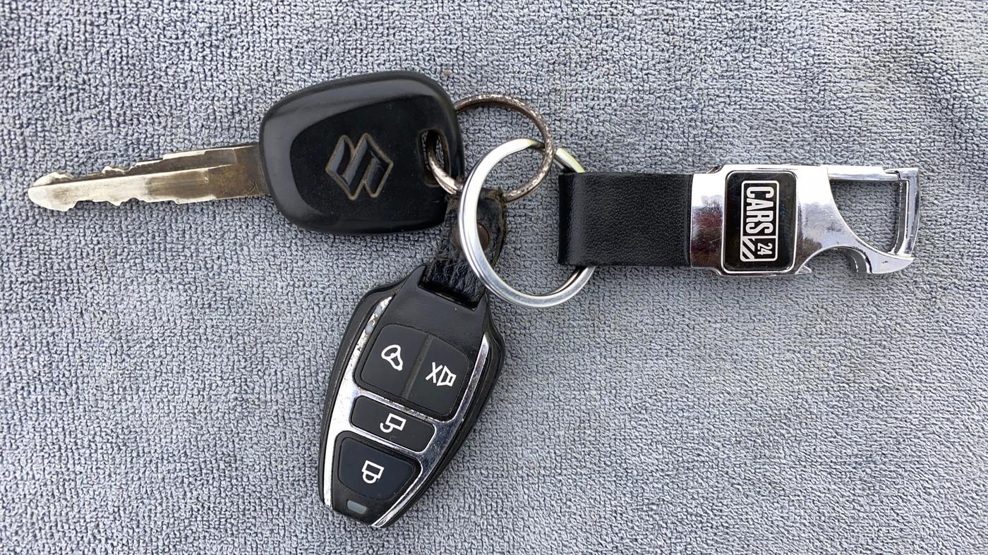 2019 Maruti New Wagon-R LXI CNG 1.0 L, CNG, Manual, 28,988 km, Key Close Up