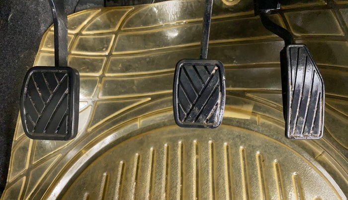 2019 Maruti New Wagon-R LXI CNG 1.0 L, CNG, Manual, 28,988 km, Pedals
