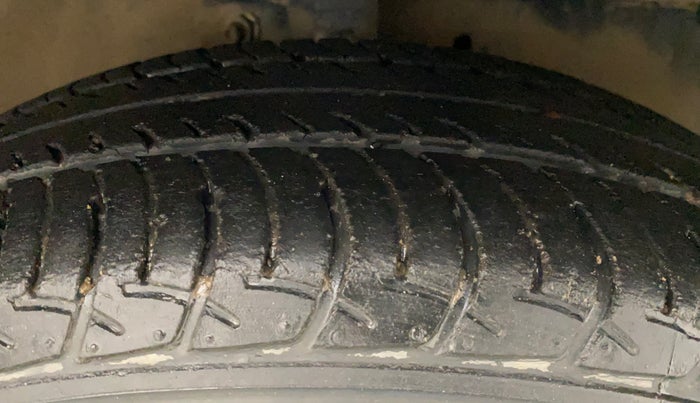 2014 Maruti Celerio VXI AMT, Petrol, Automatic, 47,102 km, Right Front Tyre Tread
