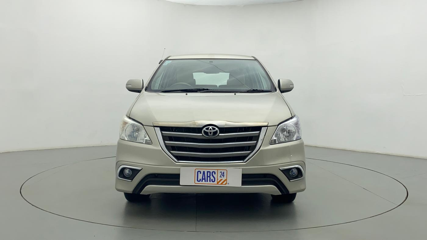 2013 Toyota Innova 2.5 VX 8 STR BS IV, Diesel, Manual, 2,81,647 km, Front View
