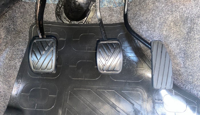 2012 Maruti Wagon R 1.0 VXI, Petrol, Manual, 32,109 km, Pedals