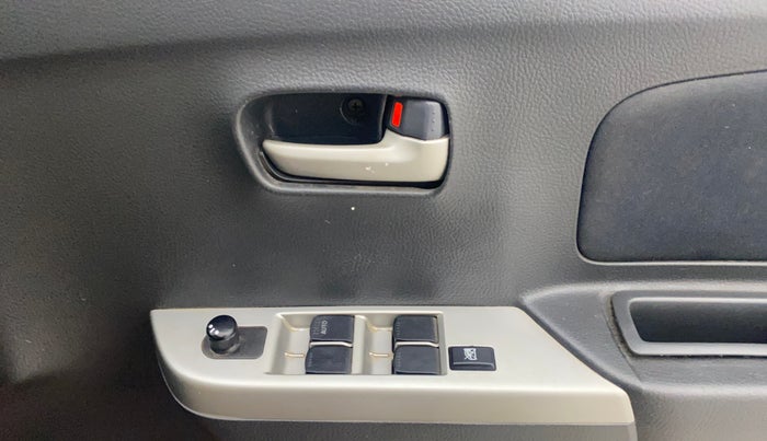 2012 Maruti Wagon R 1.0 VXI, Petrol, Manual, 32,109 km, Driver Side Door Panels Control