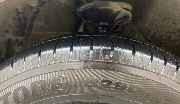 2014 Maruti Celerio VXI AMT, Petrol, Automatic, 88,174 km, Left Front Tyre Tread